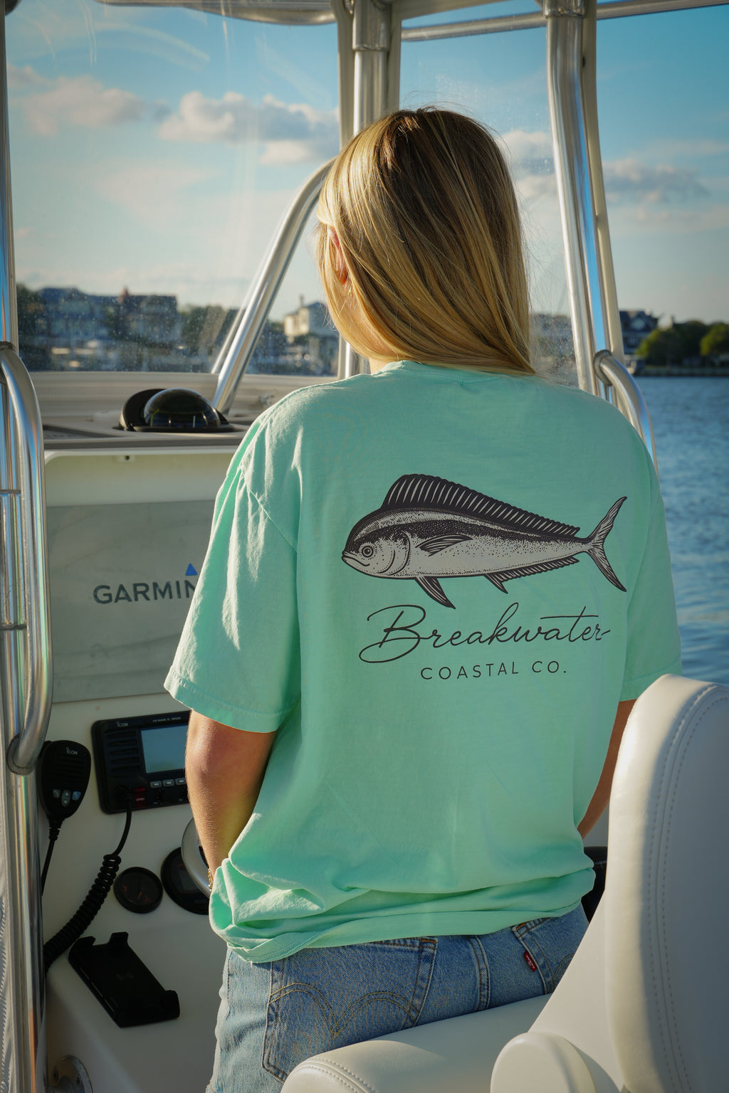 Sea Foam Mahi Tee